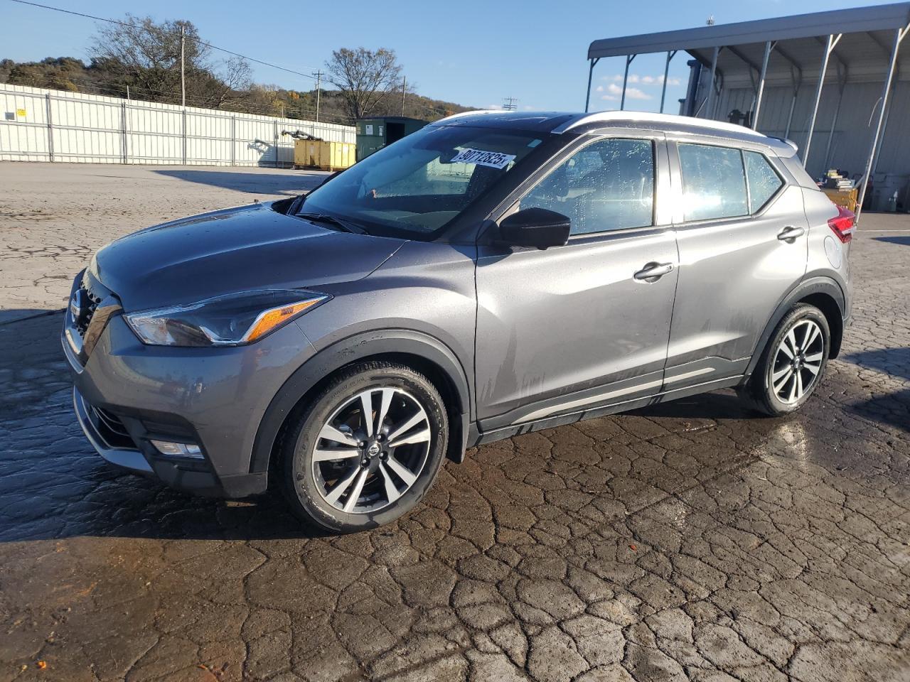 2020 Nissan Kicks Sr