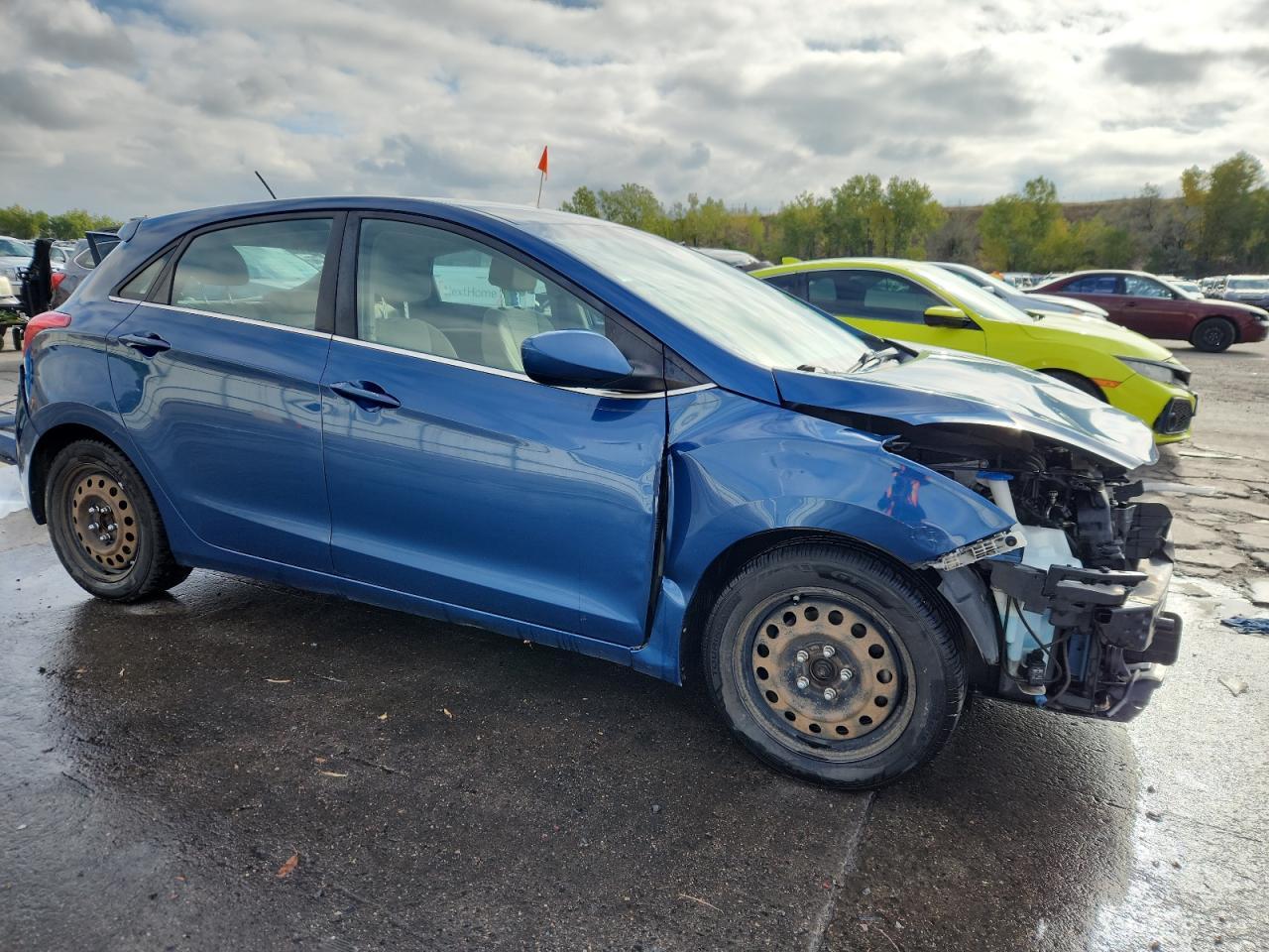 2016 Hyundai Elantra Gt Base - Image 4