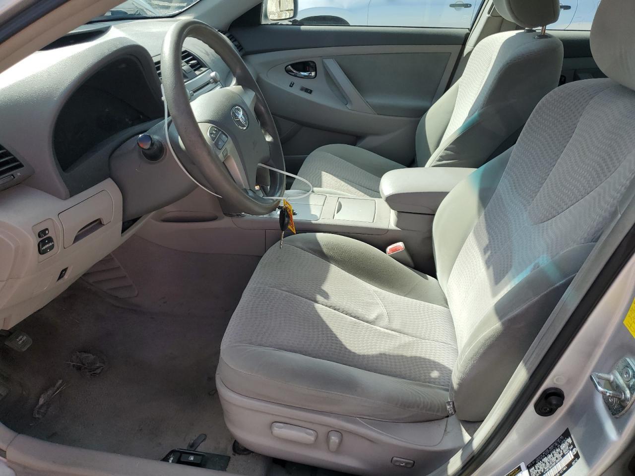 2011 Toyota Camry Base - Фото 7