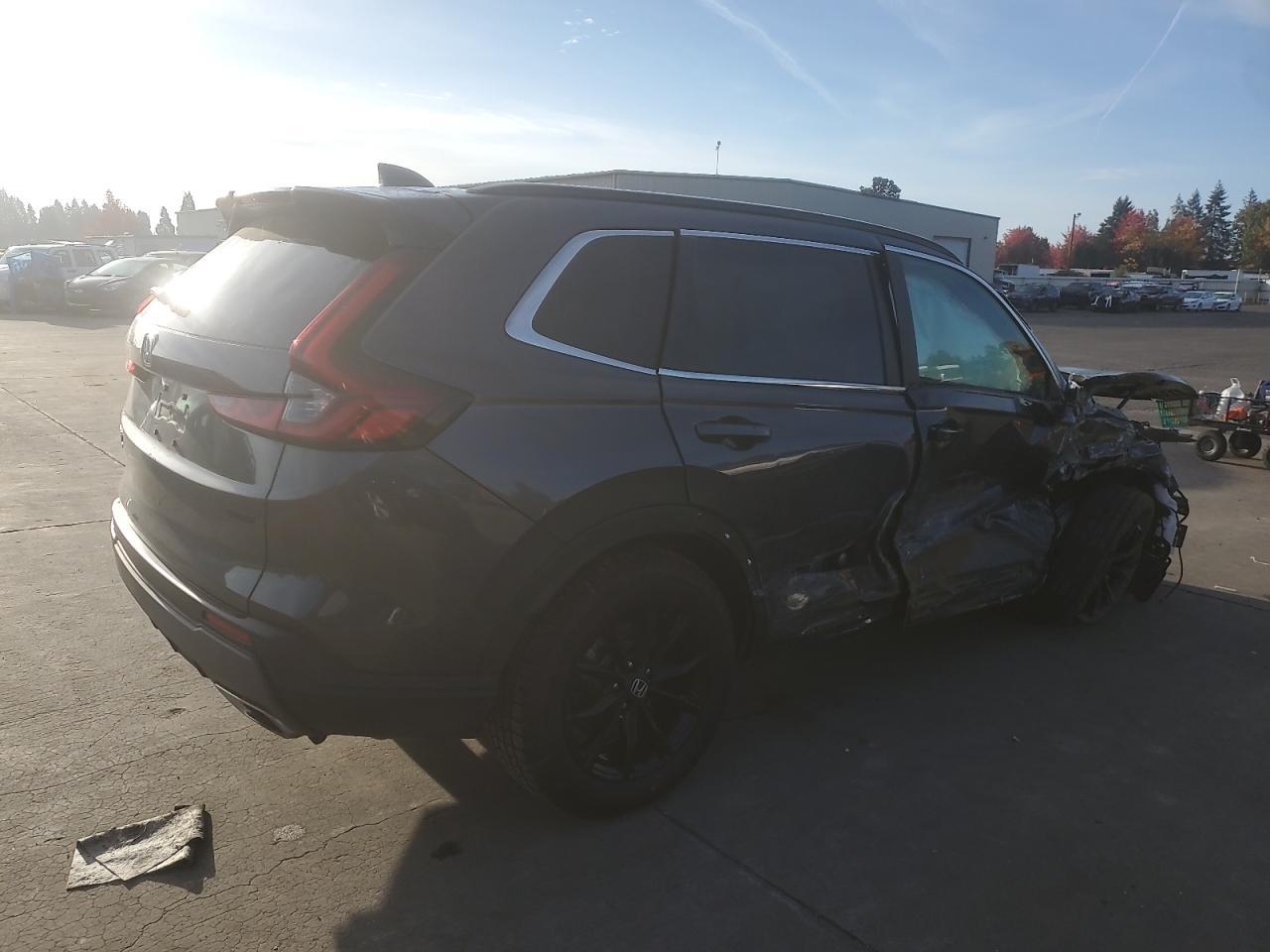 2025 Honda Cr-V Sport-L - Image 3