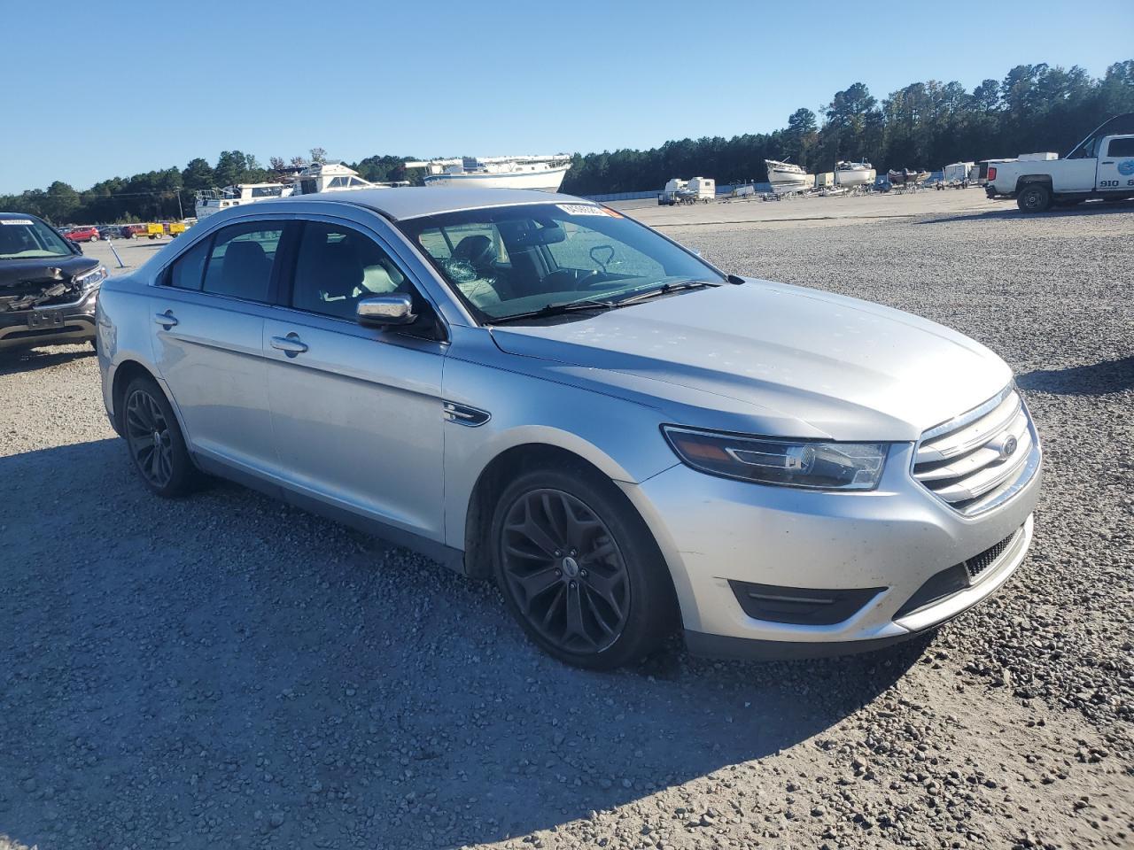 2016 Ford Taurus Limited - Image 4