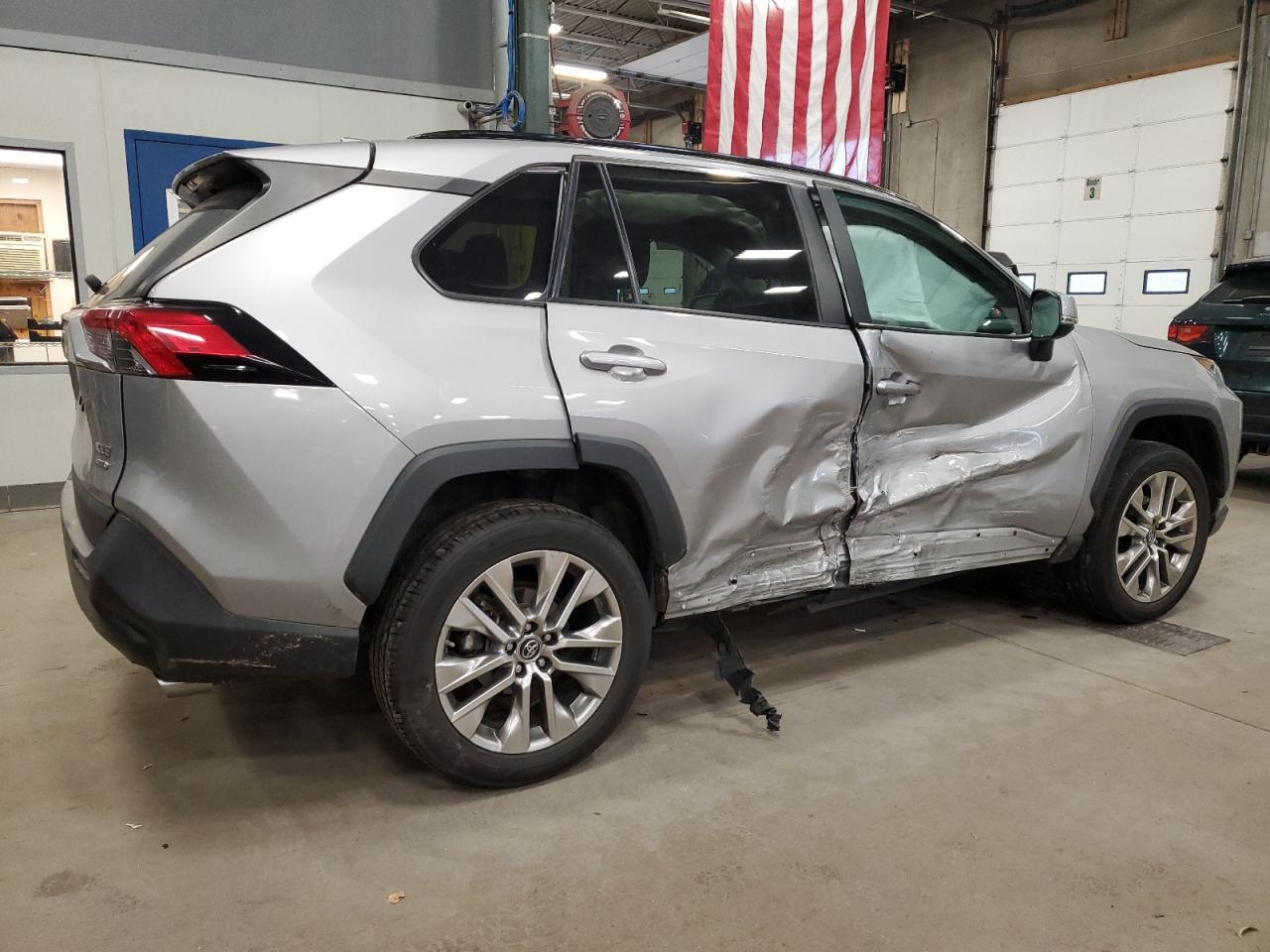 2019 Toyota Rav4 Xle Premium - Фото 3