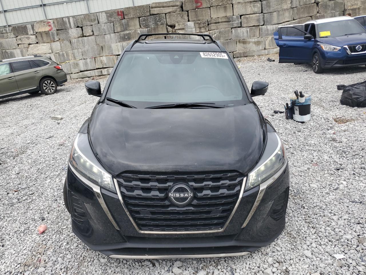 2024 Nissan Kicks Sr - Image 5