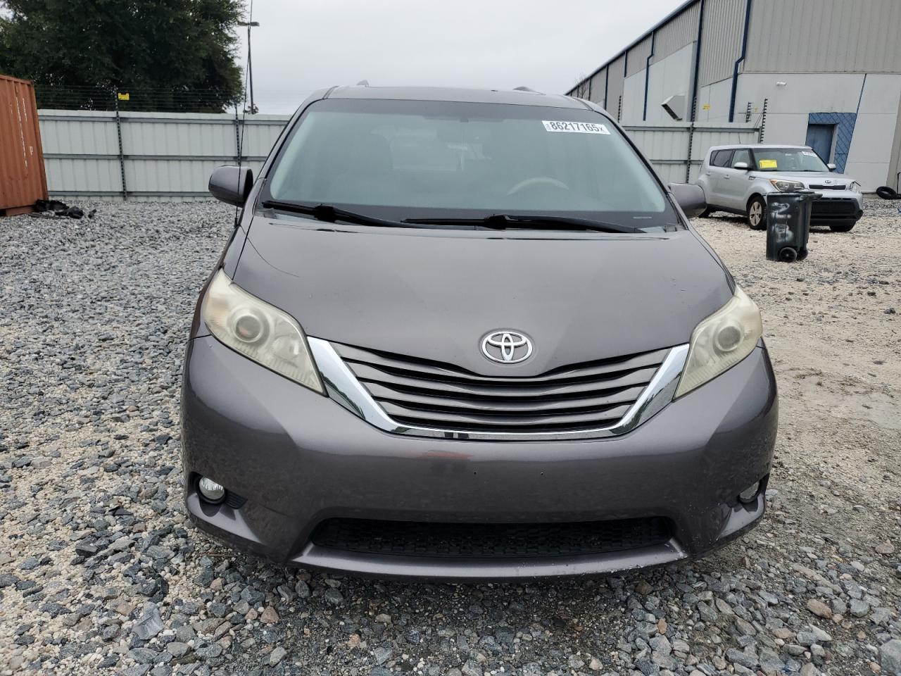 2014 Toyota Sienna Xle - Image 5
