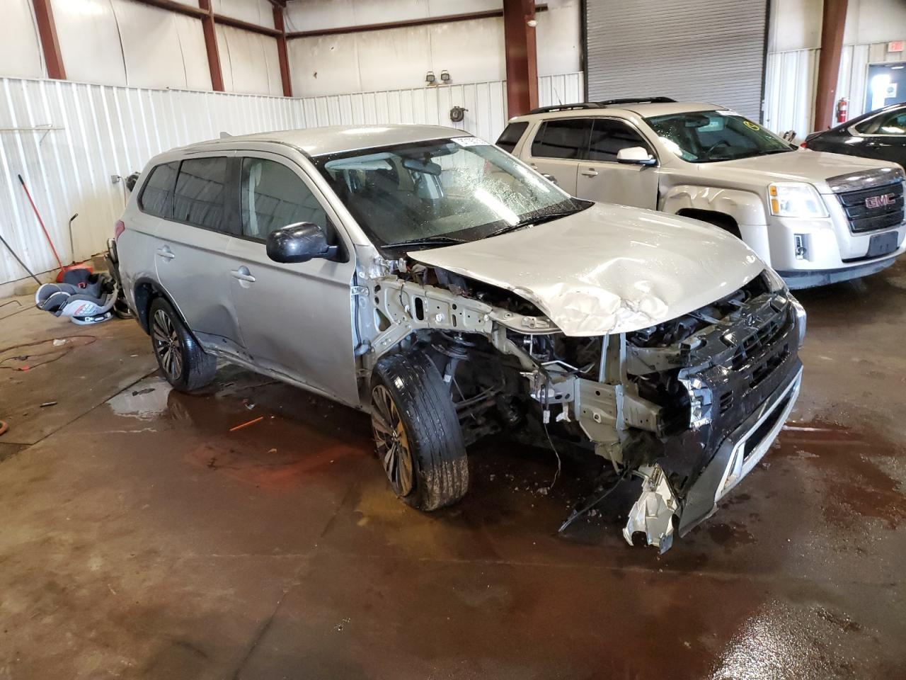 2019 Mitsubishi Outlander Se - Фото 4