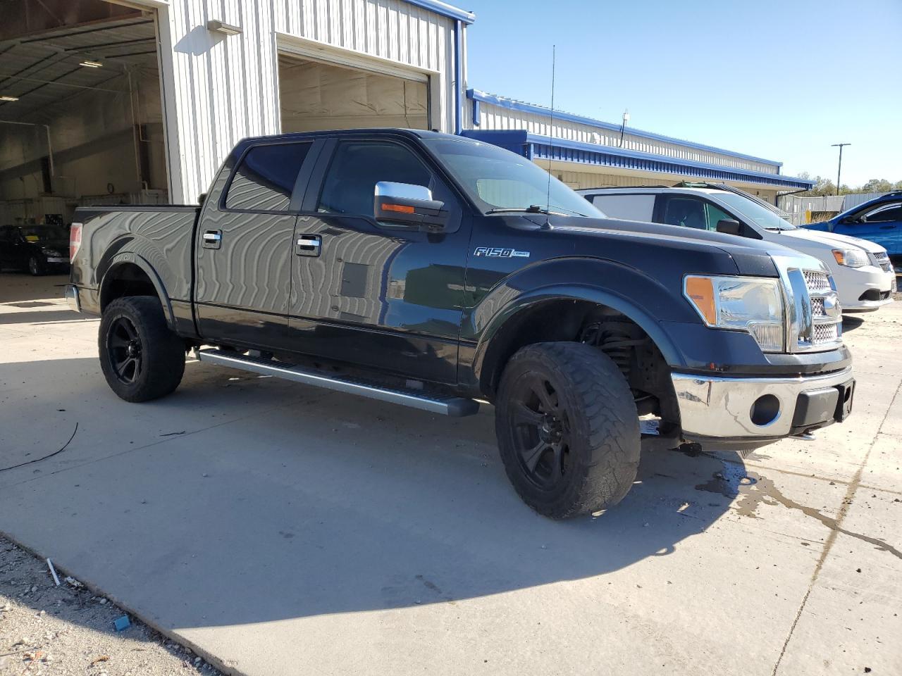2010 Ford F150 Supercrew - Image 4