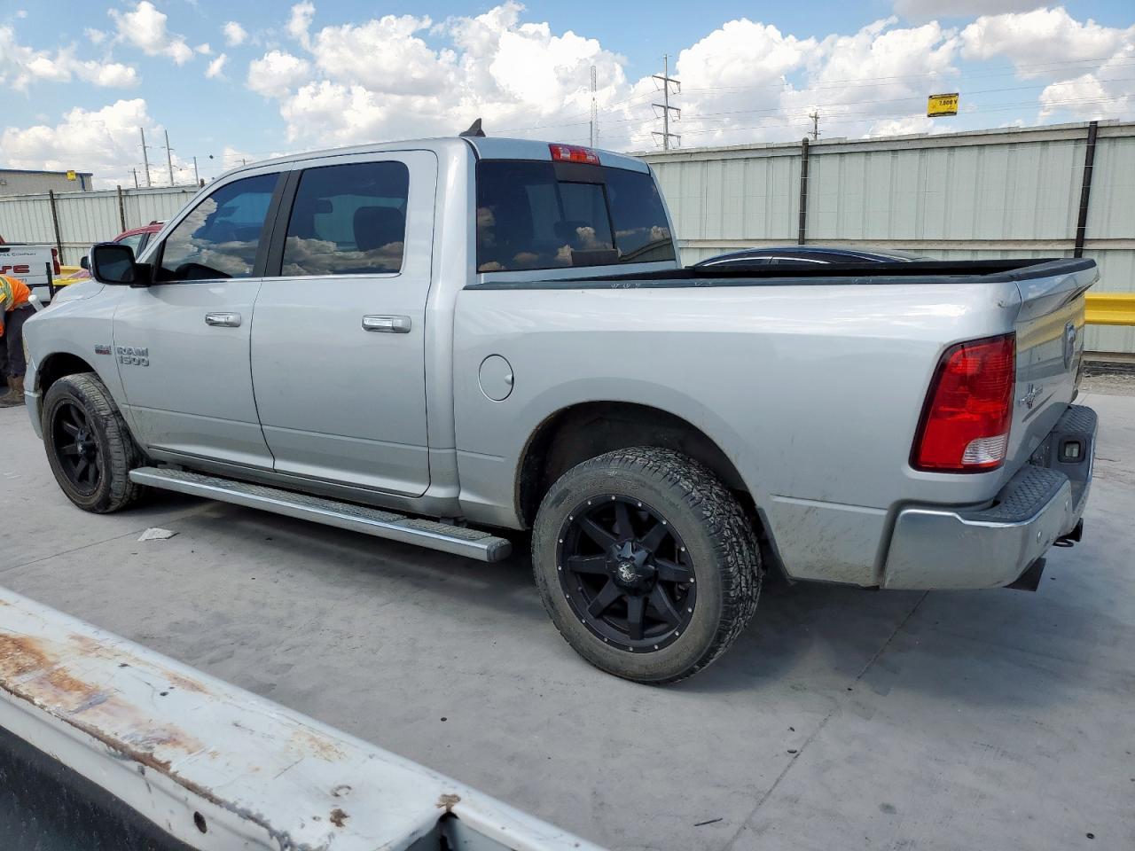 2017 Ram 1500 Slt - Фото 2