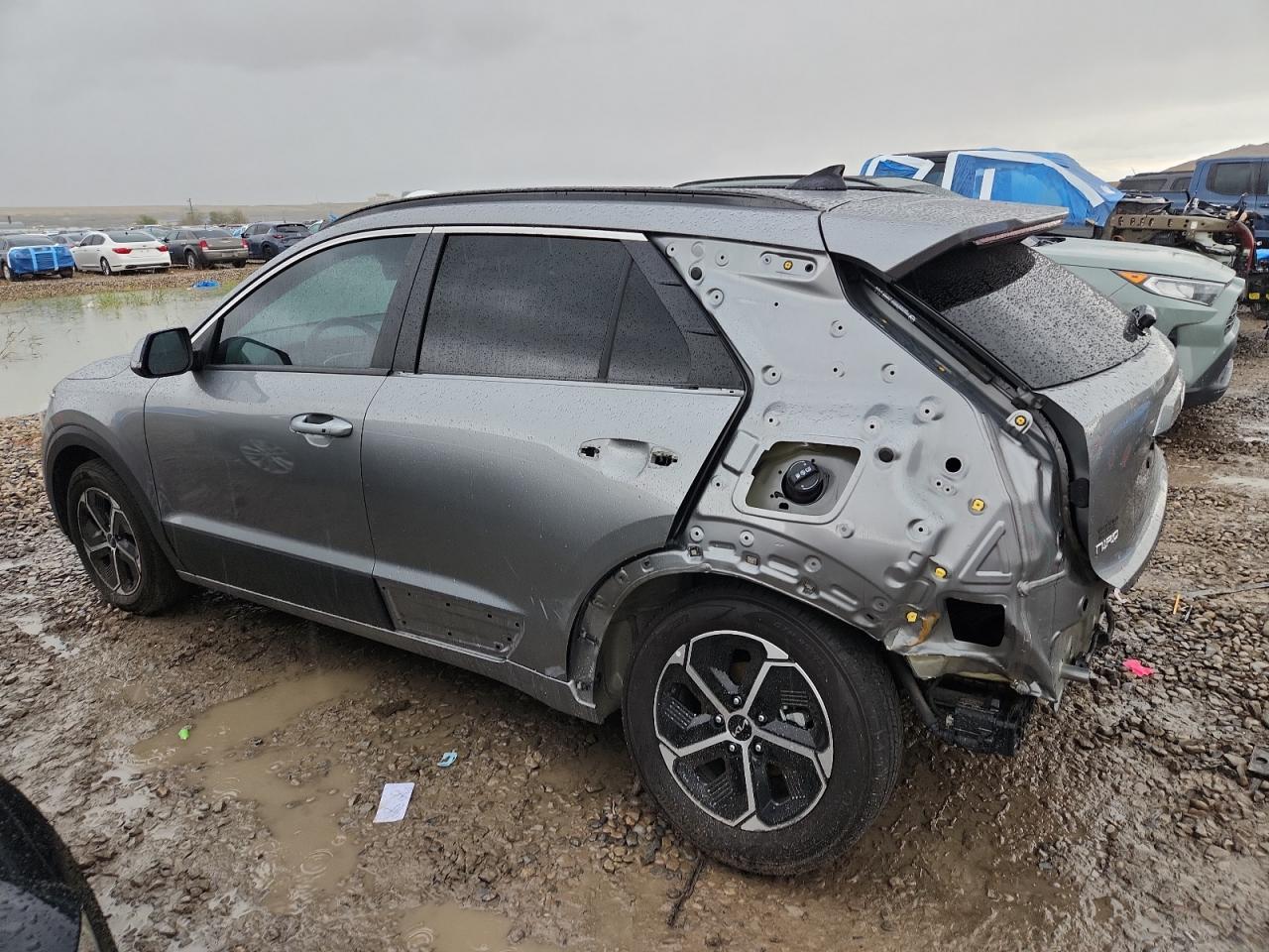 2023 Kia Niro Ex - Image 2