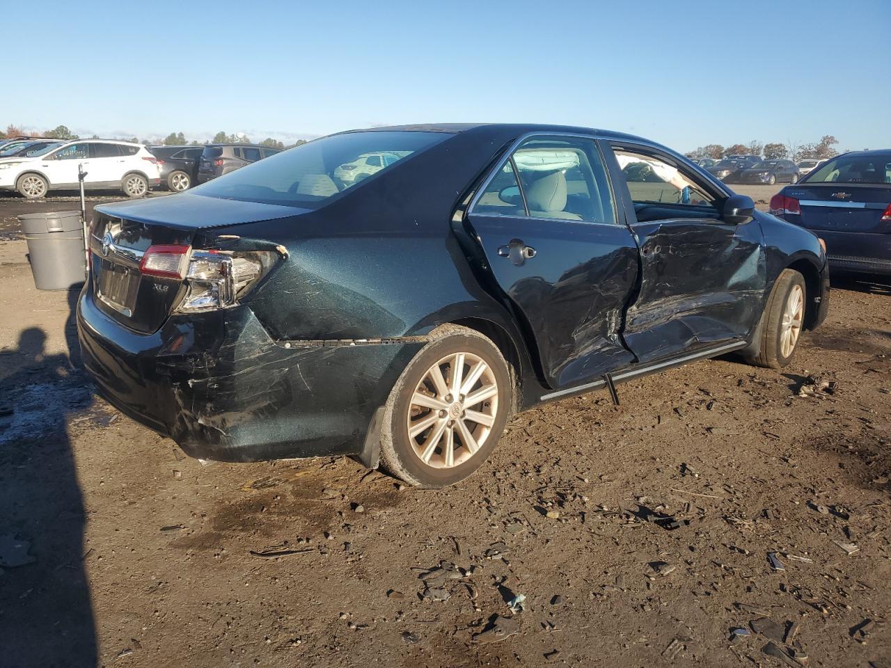 2012 Toyota Camry - Фото 3