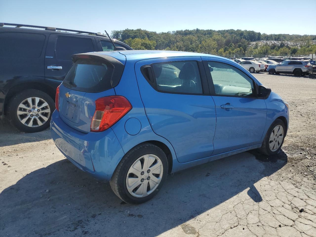 2017 Chevrolet Spark Ls - Фото 3