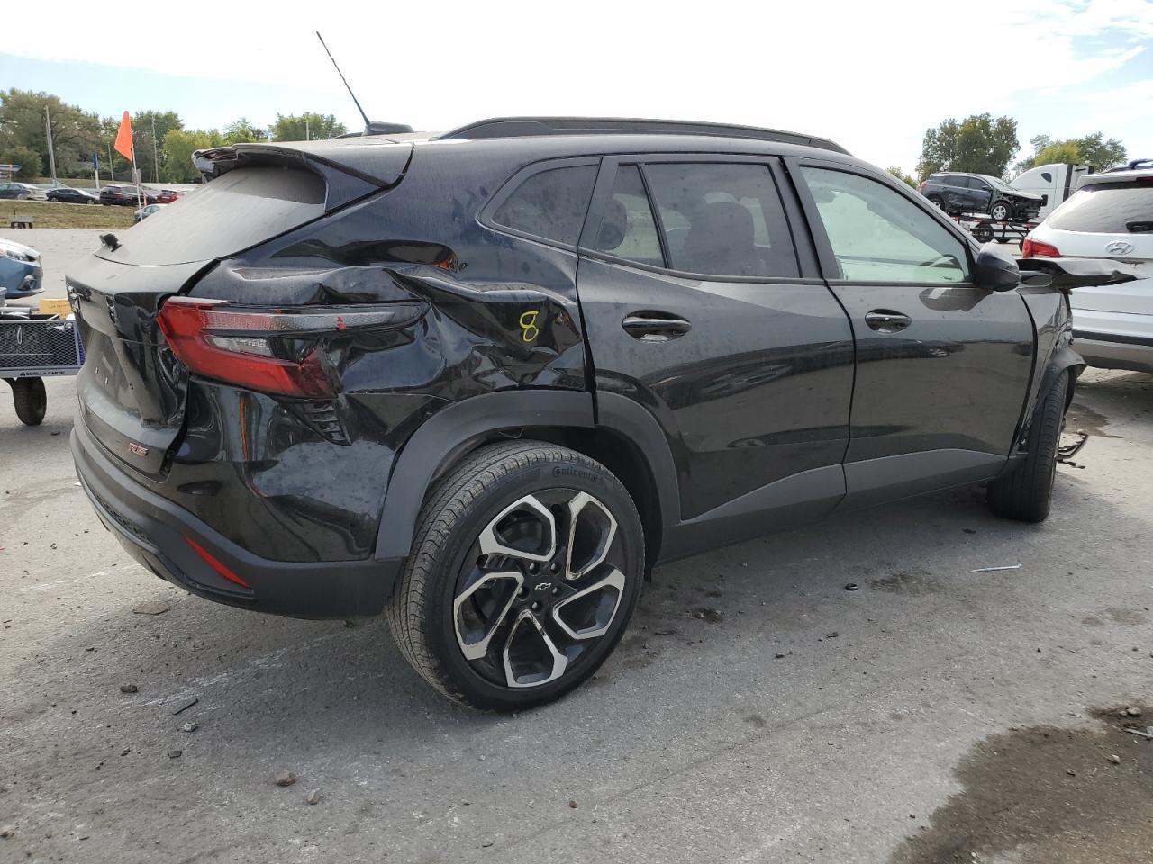 2025 Chevrolet Trax 2Rs - Image 3