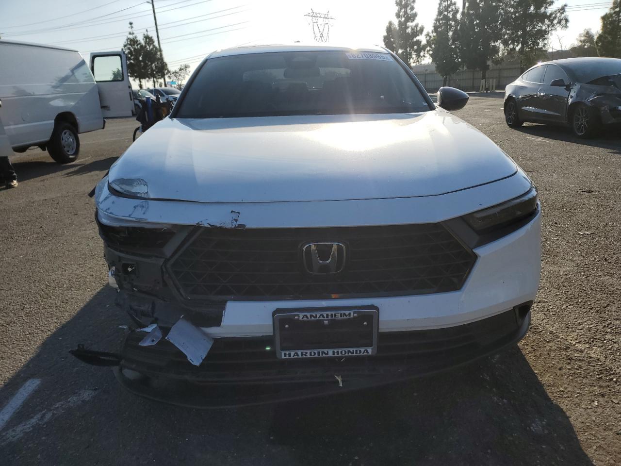 2024 Honda Accord Hybrid Sport - Image 5