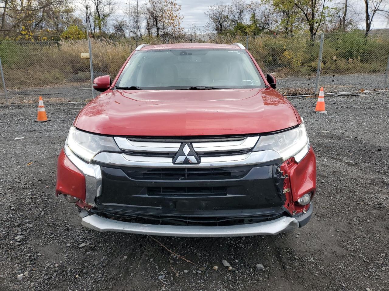 2018 Mitsubishi Outlander Se - Image 5