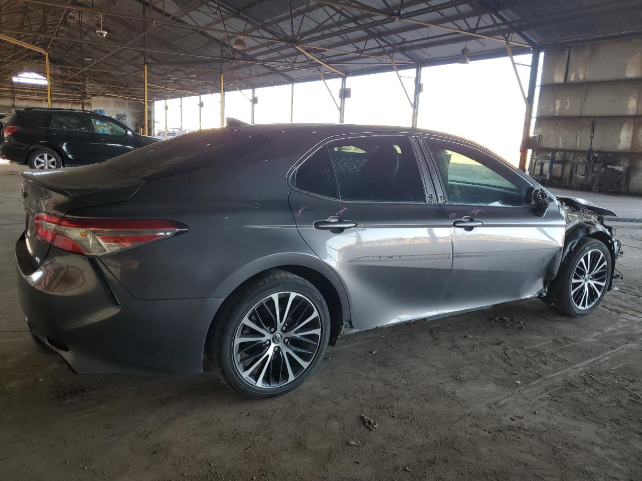 2019 Toyota Camry L - Image 3