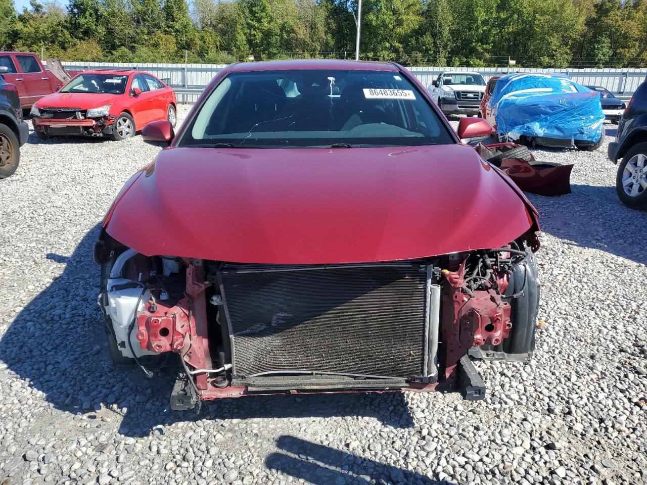 2020 Toyota Camry Le - Фото 5
