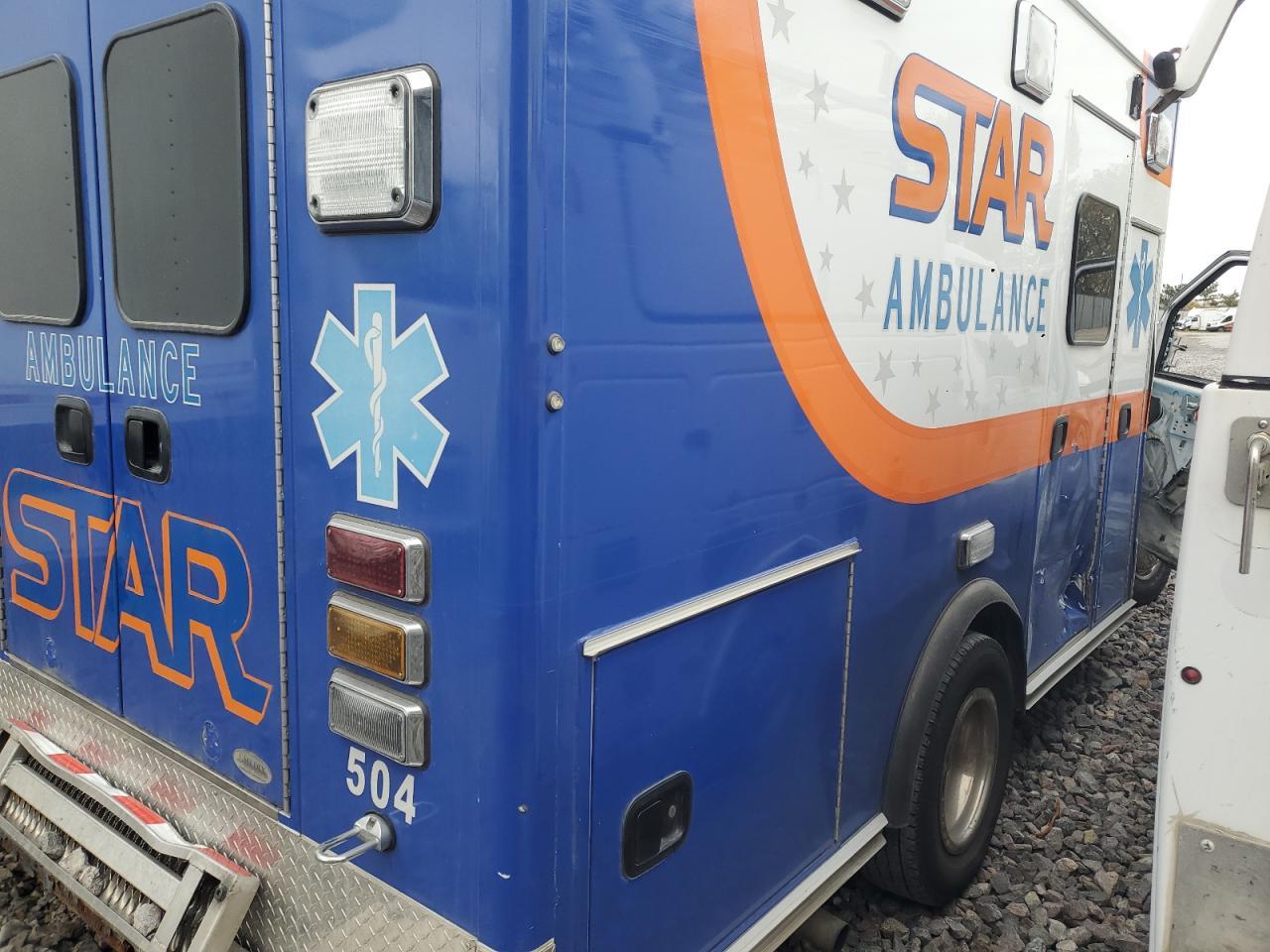 2017 Ford E-350 Ambulance - Image 3