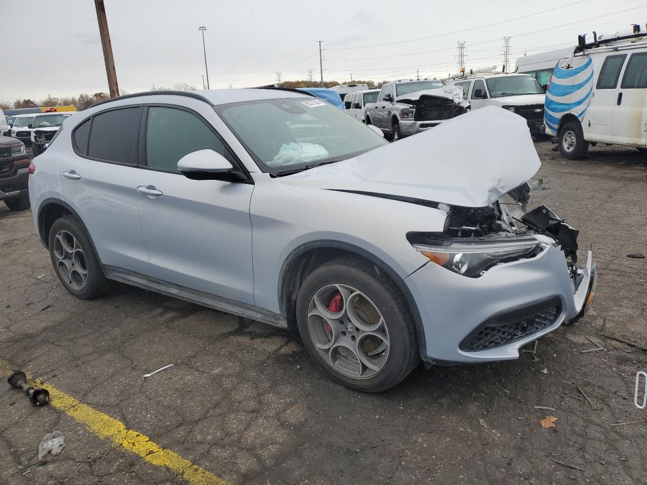 2022 Alfa Romeo Stelvio - Image 4