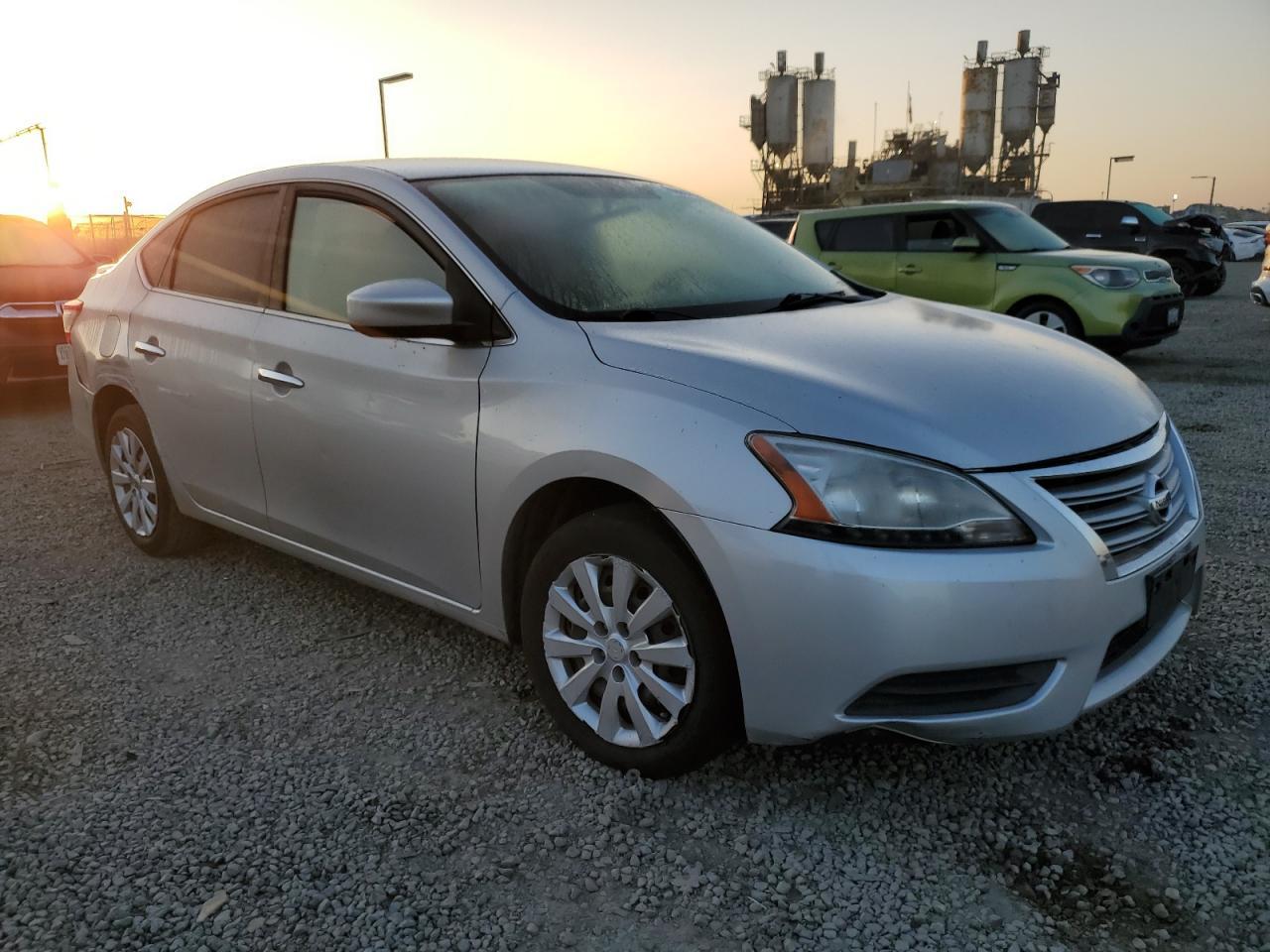 2014 Nissan Sentra S - Image 4