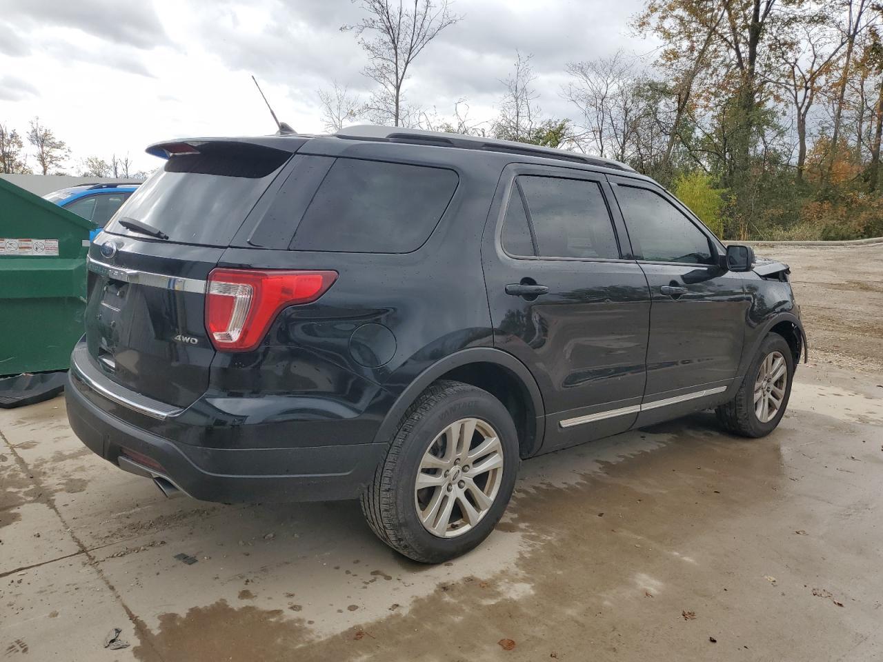 2018 Ford Explorer Xlt - Фото 3