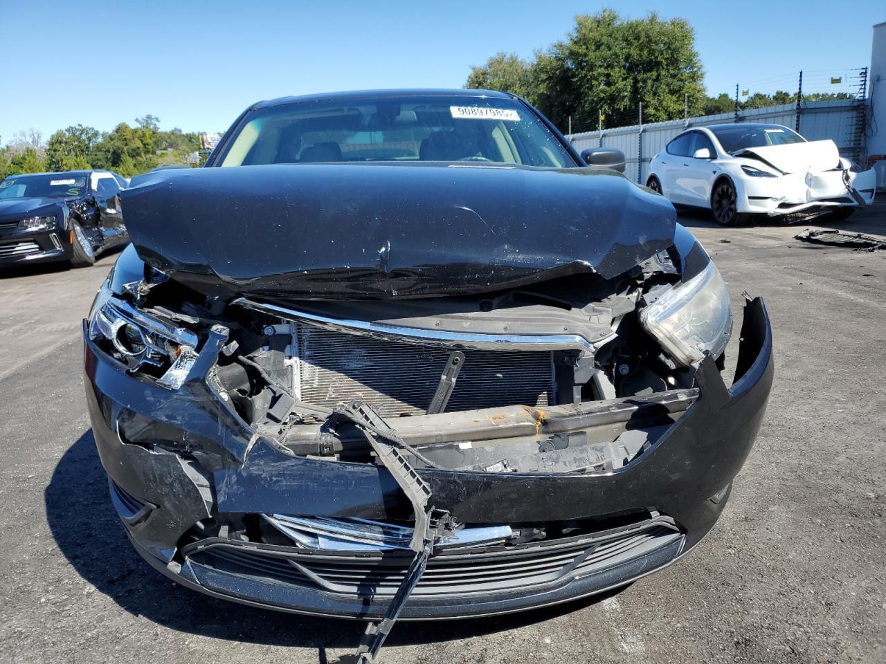 2017 Ford Taurus Se - Image 5