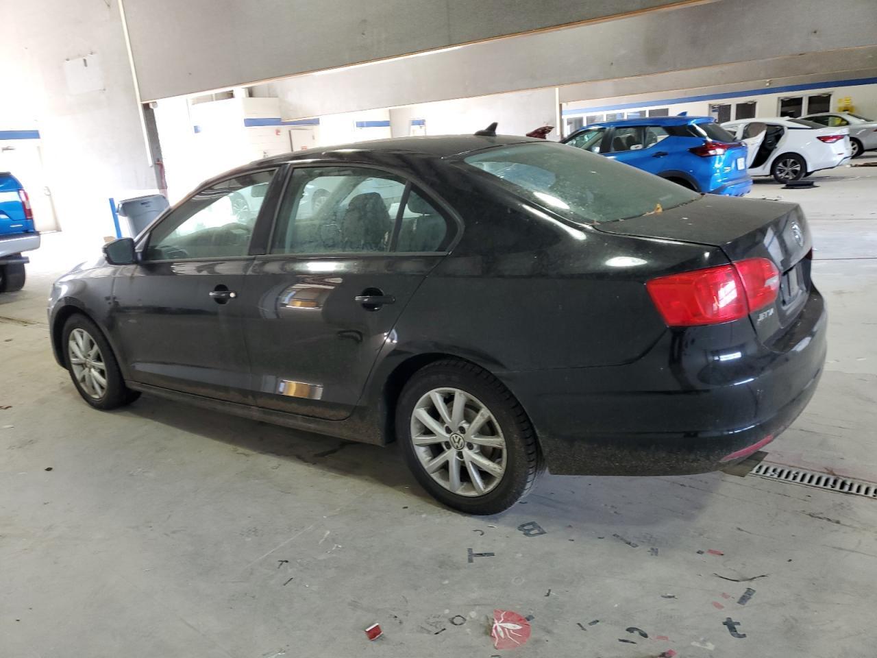2012 Volkswagen Jetta - Фото 2