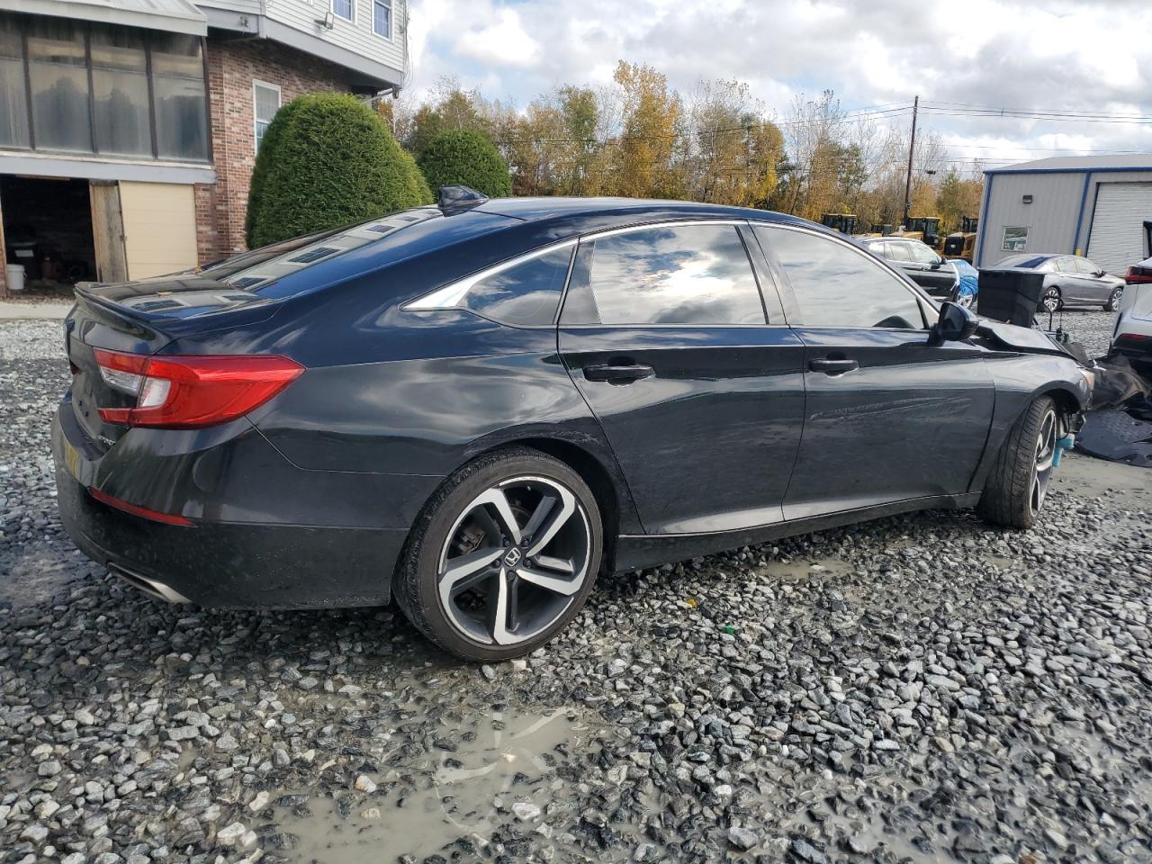 2019 Honda Accord Sport - Image 3