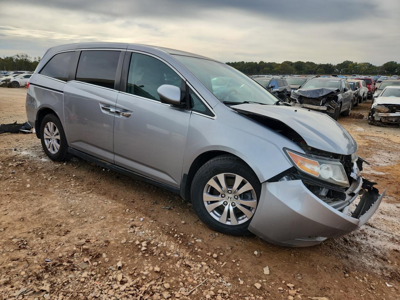 2016 Honda Odyssey Se - Image 4