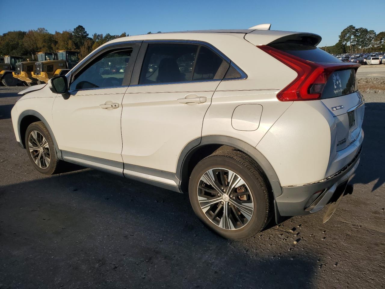 2018 Mitsubishi Eclipse Cross Se - Фото 2