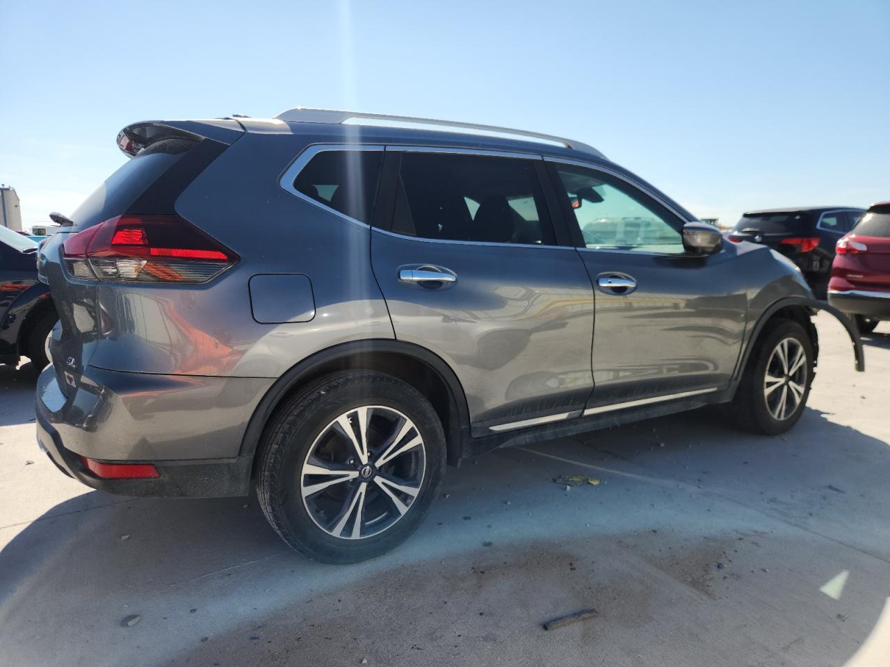2018 Nissan Rogue S - Фото 3