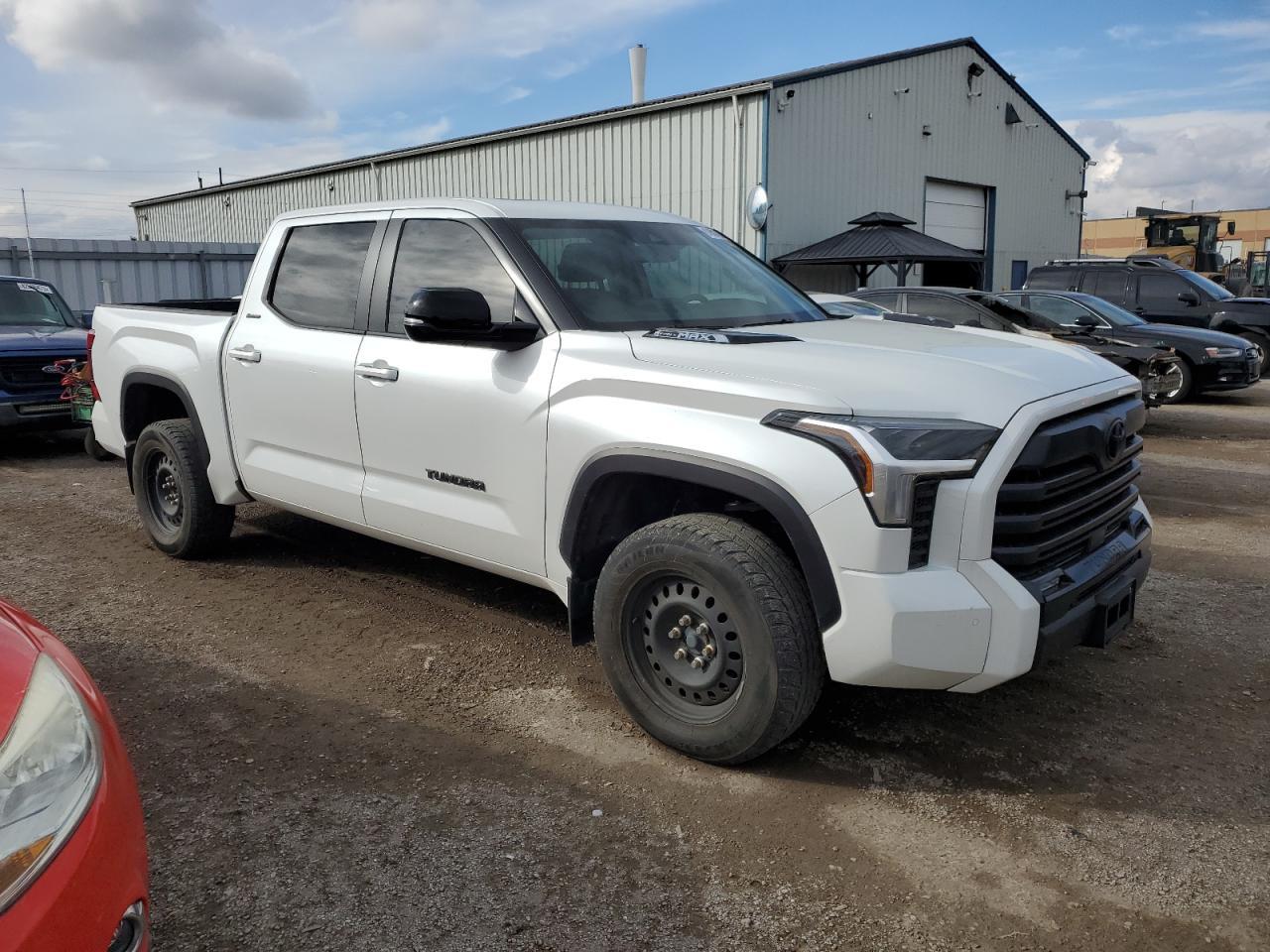 2024 Toyota Tundra Crewmax Limited - Image 4