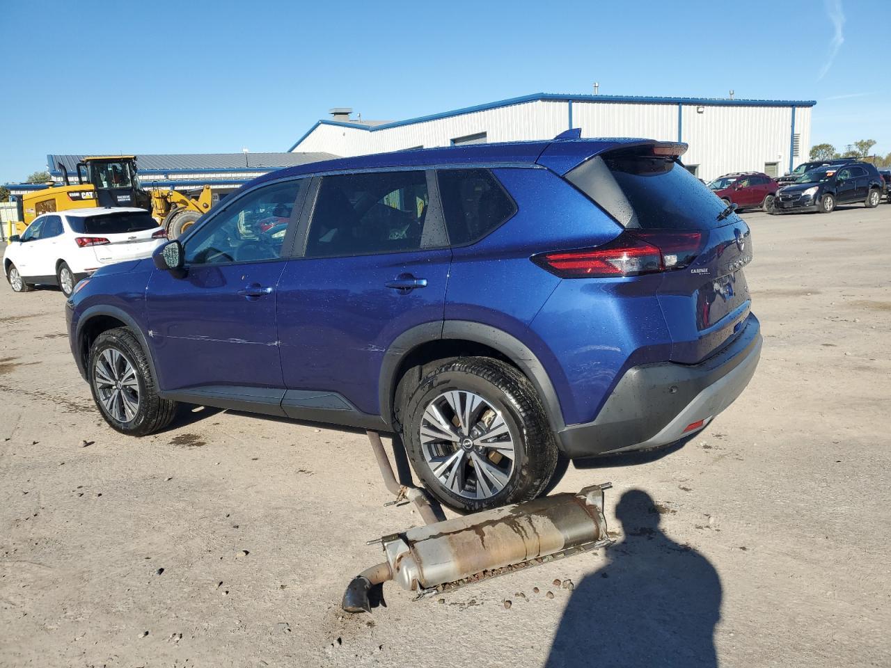 2023 Nissan Rogue Sv - Фото 2