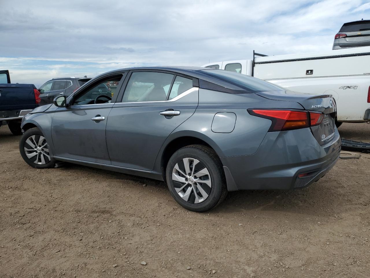 2020 Nissan Altima 2.5 S - Фото 2