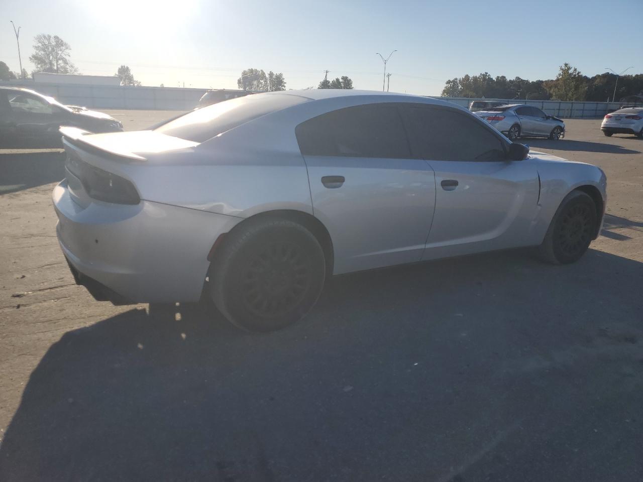 2016 Dodge Charger Police - Image 3