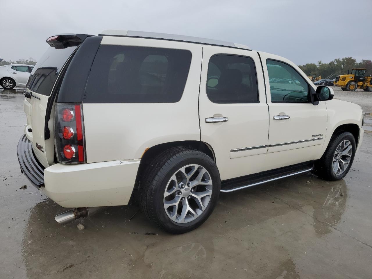 2012 GMC Yukon Denali - Фото 3