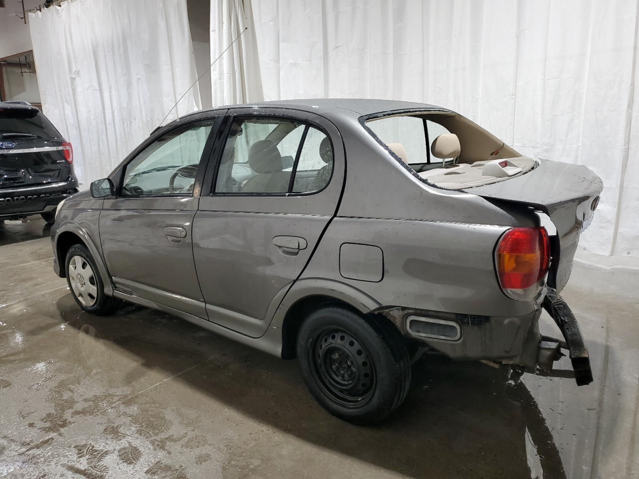 2003 Toyota Echo - Image 2