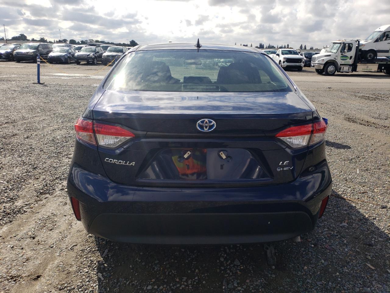 2025 Toyota Corolla Le - Фото 6