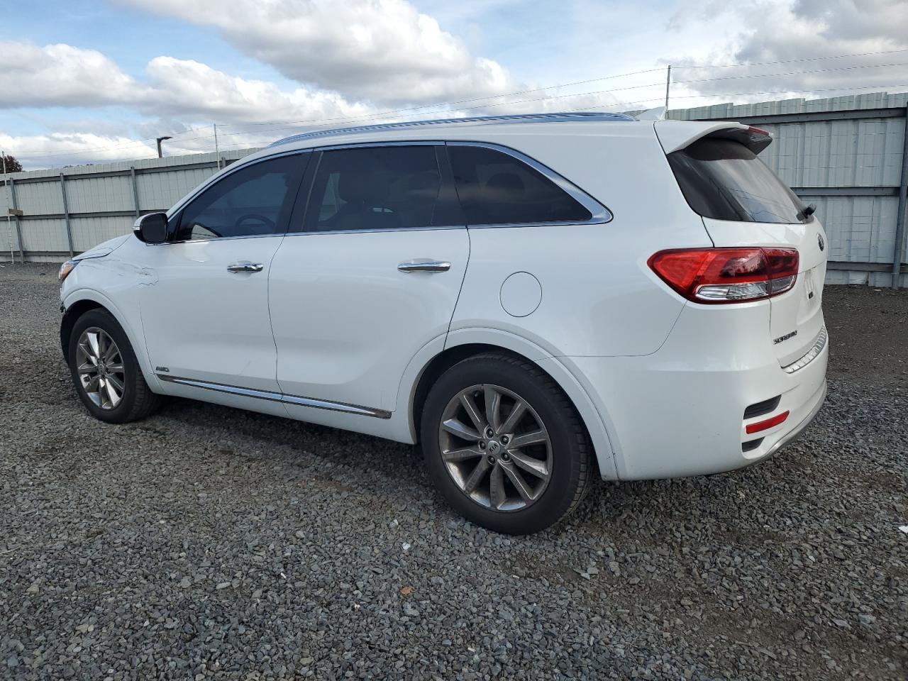 2016 Kia Sorento Sx - Image 2