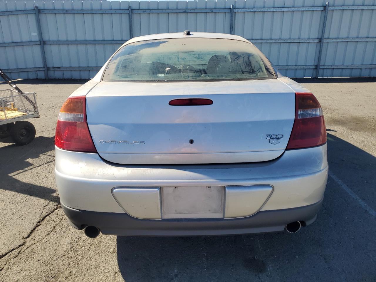 2004 Chrysler 300 - Image 6