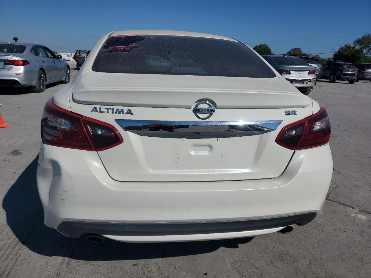 2017 Nissan Altima 2.5 - Image 6