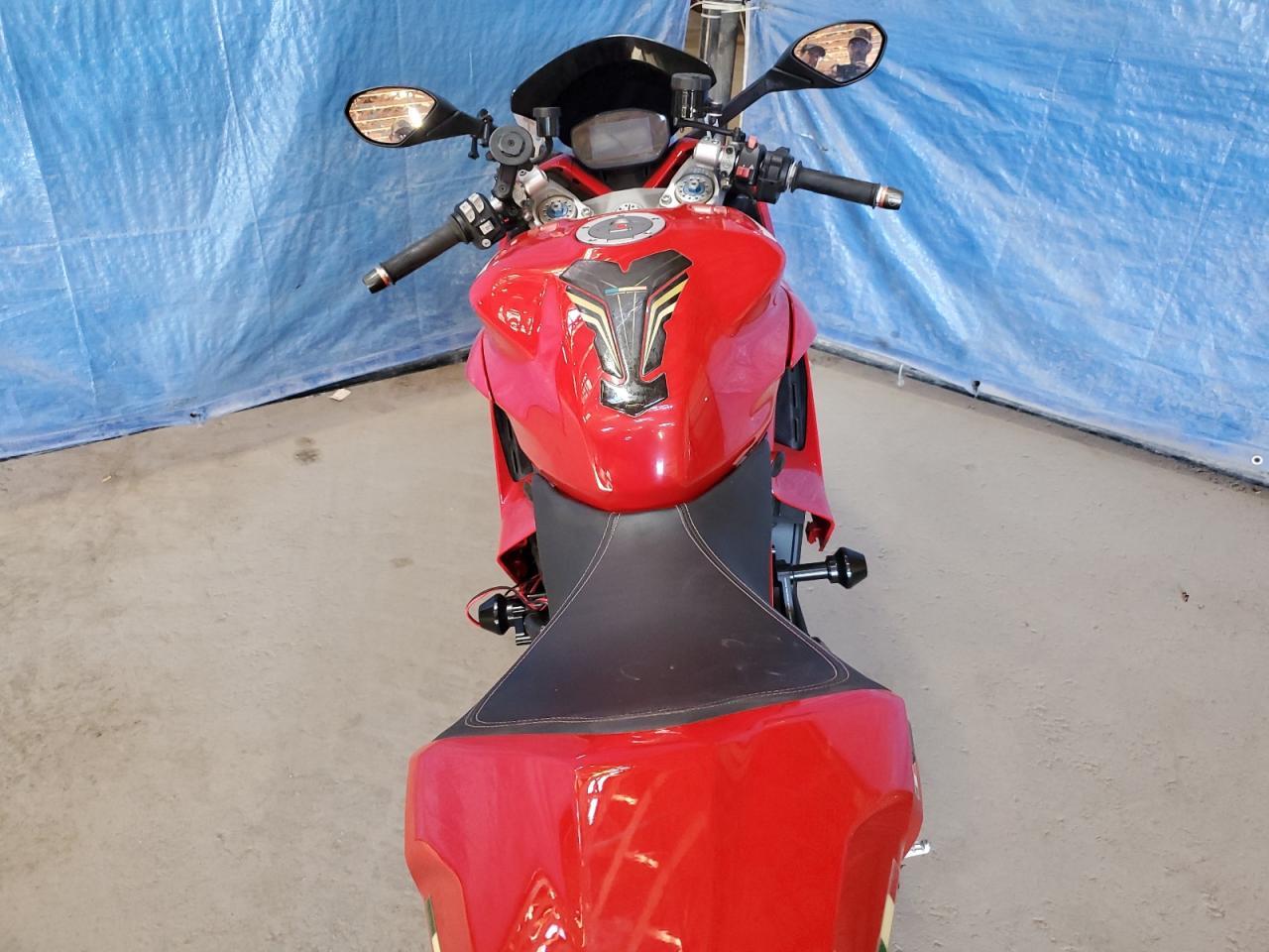 2021 Ducati Supersport - Фото 6