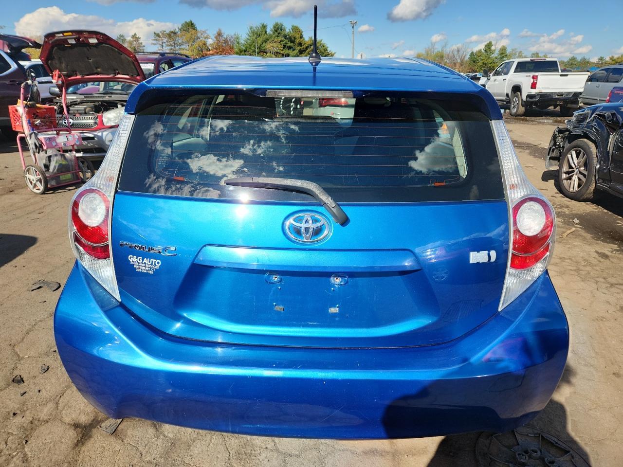 2012 Toyota Prius C One - Image 6