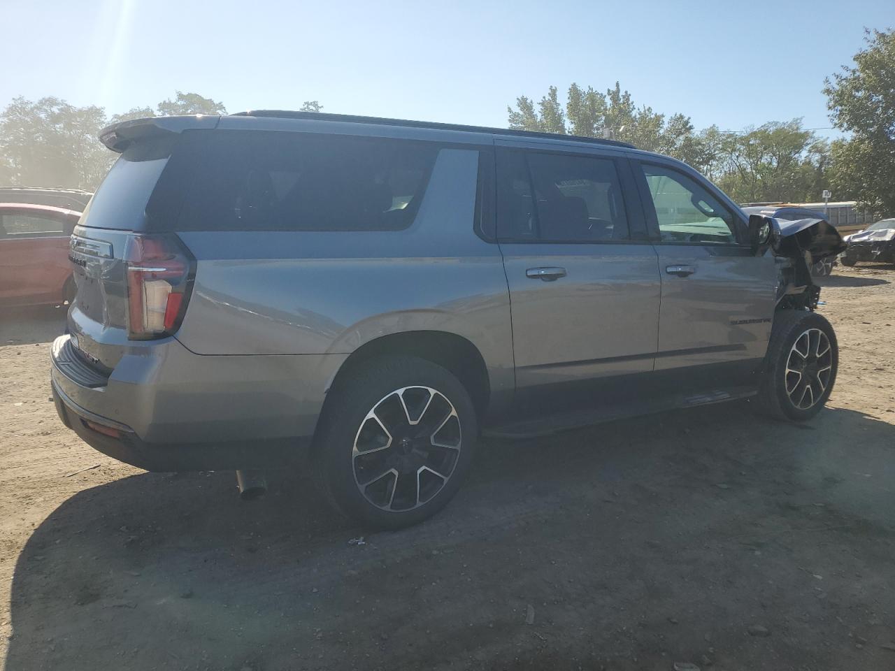 2021 Chevrolet Suburban K1500 Rst - Фото 3