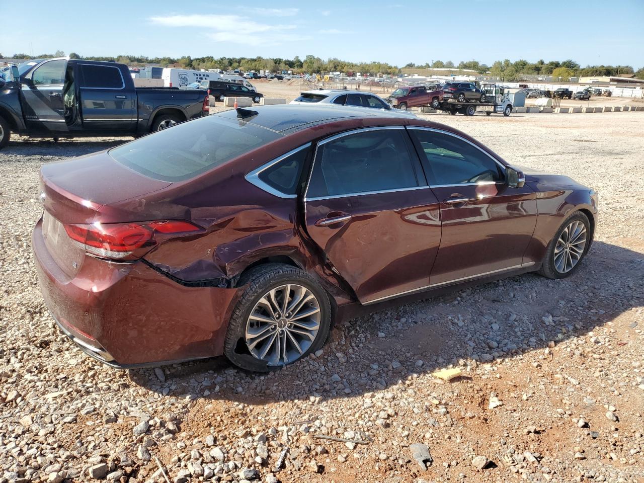 2015 Hyundai Genesis 3.8L - Фото 3