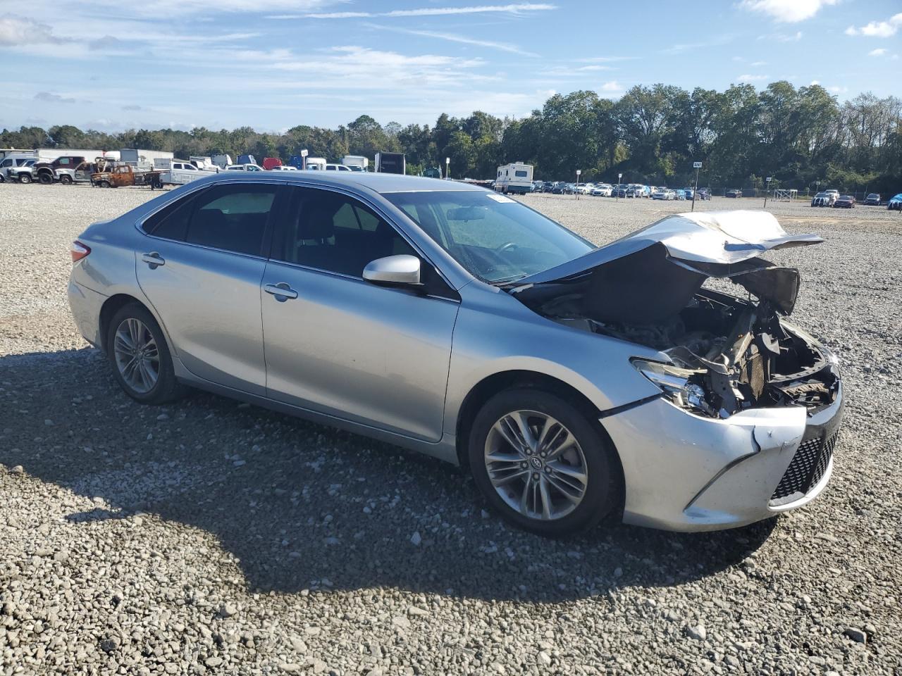 2017 Toyota Camry Le - Фото 4