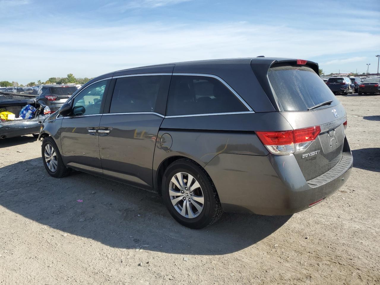 2016 Honda Odyssey Se - Фото 2