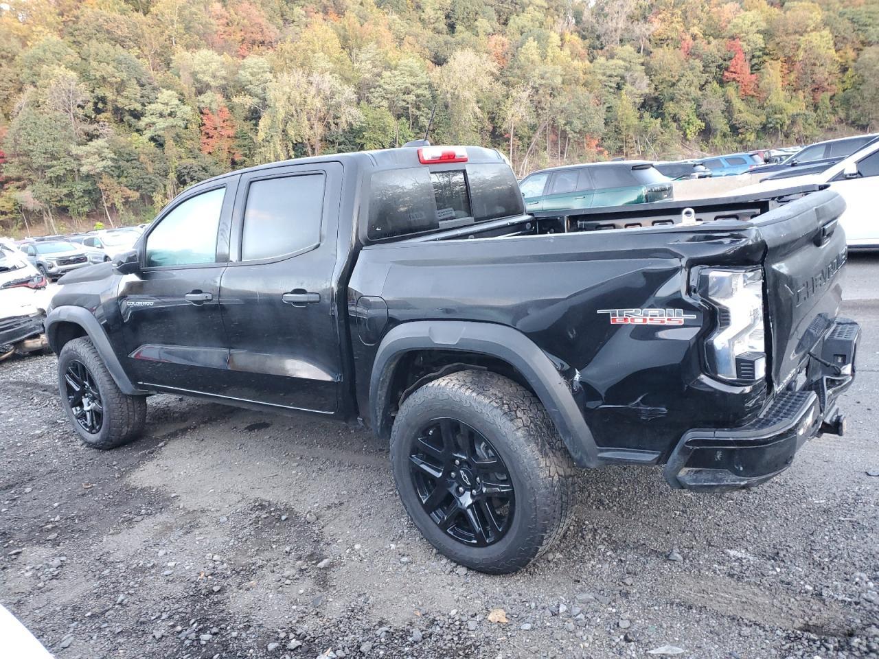 2023 Chevrolet Colorado Trail Boss - Image 2