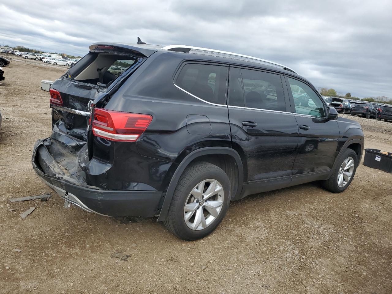 2019 Volkswagen Atlas Se - Фото 3