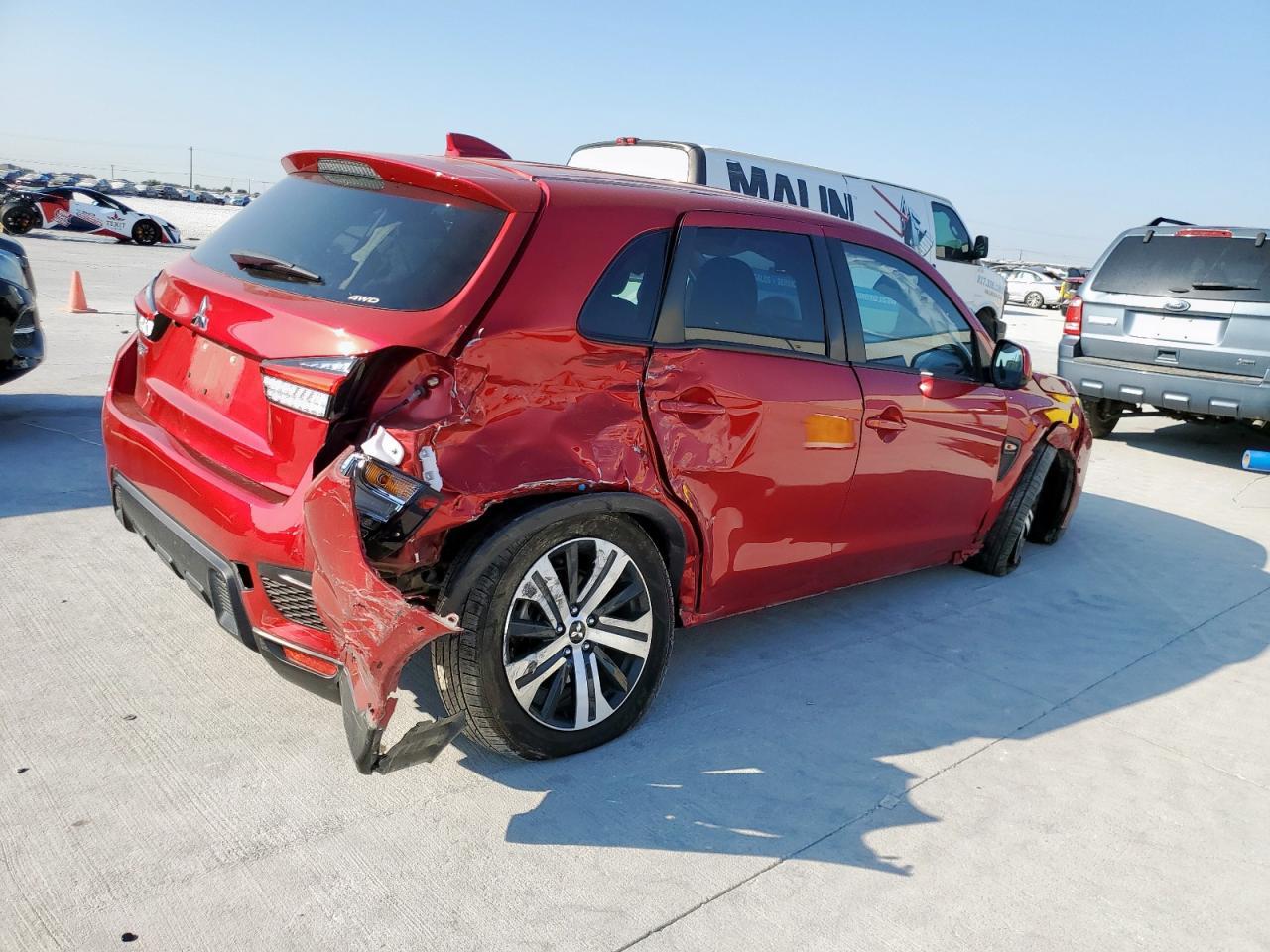 2024 Mitsubishi Outlander Sport S - Фото 3