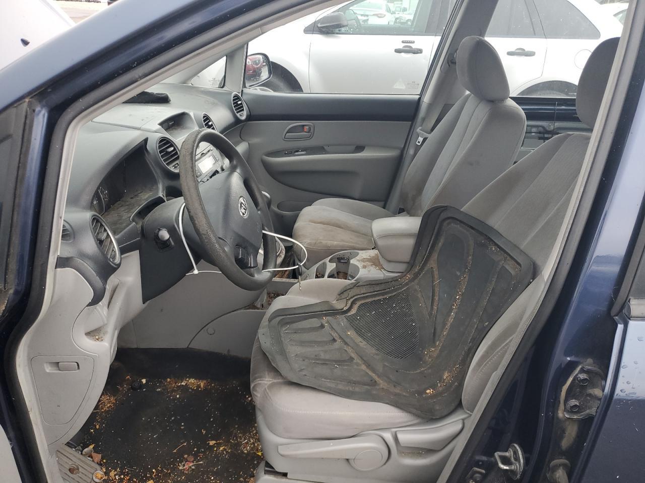 2007 Kia Rondo Base - Image 7