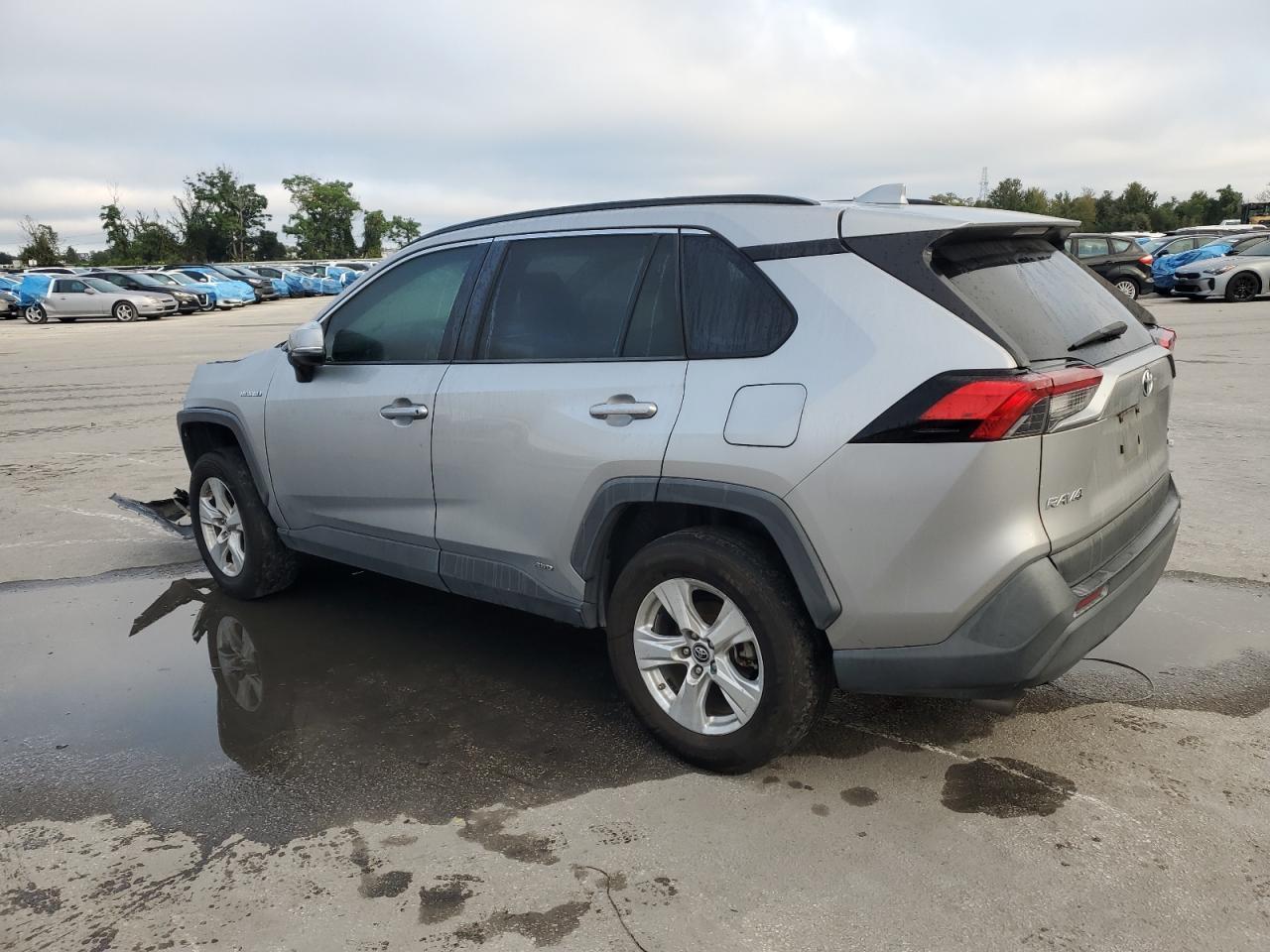 2019 Toyota Rav4 - Image 2